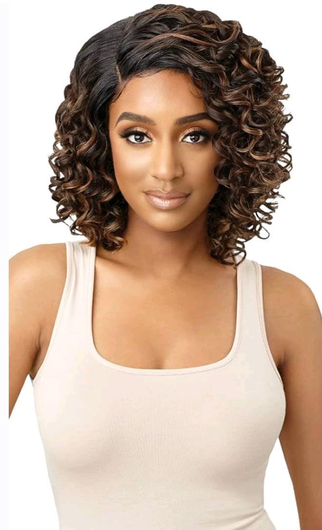 Edwina Wig 12